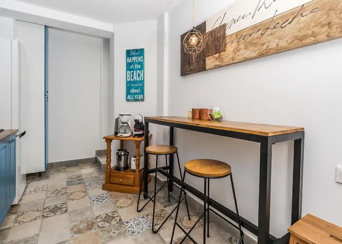 Happy House Arenal Апартаменты *